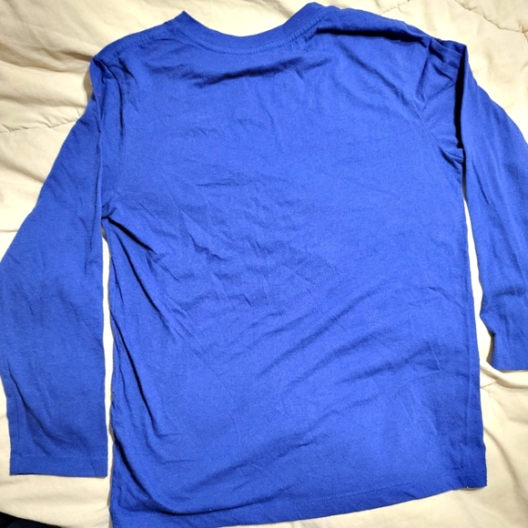 Two Old Navy Childrens T-Shirts - Picture 6 of 6